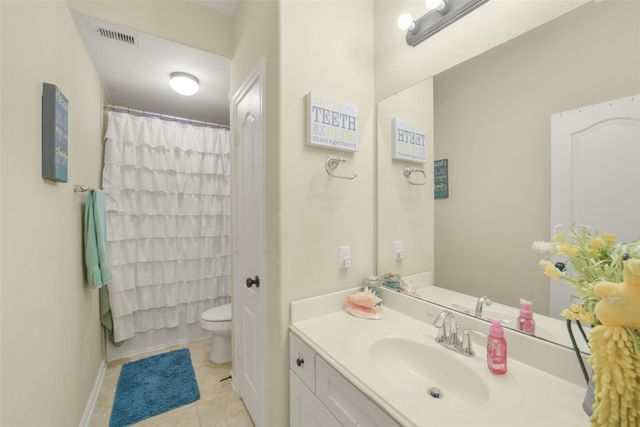 25003 Lakecrest Glen Drive, Katy, TX 77493