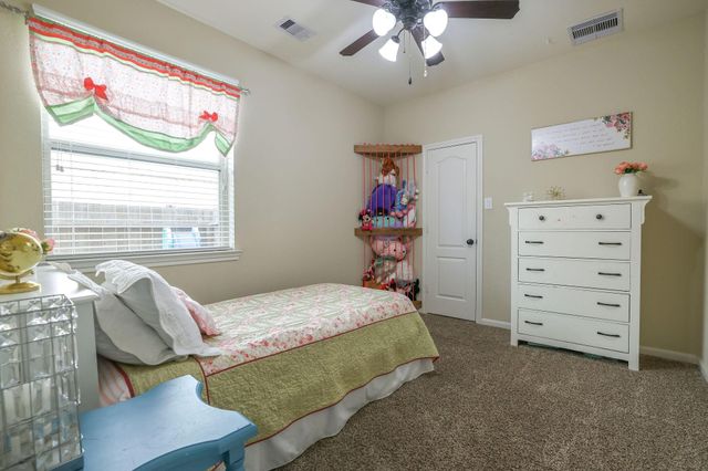 25003 Lakecrest Glen Drive, Katy, TX 77493