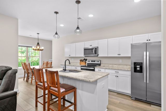 146 Rob Rd, Clarksville, TN 37040