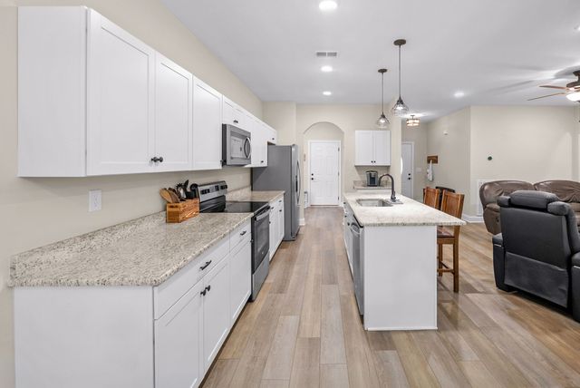 146 Rob Rd, Clarksville, TN 37040