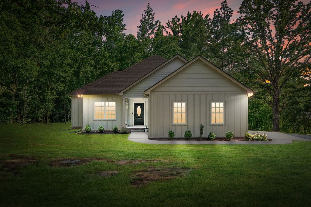 146 Rob Rd, Clarksville, TN 37040