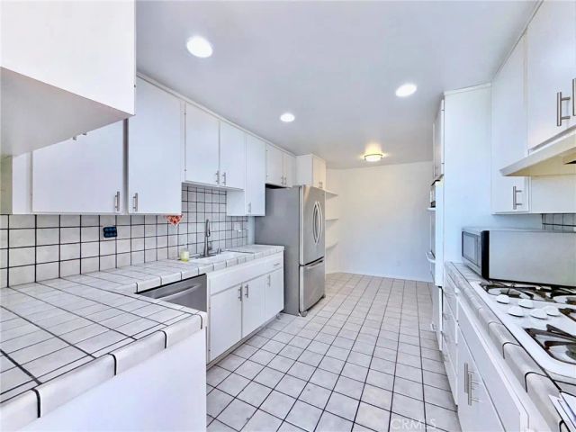 1129 Larrabee St 10, West Hollywood, CA 90069