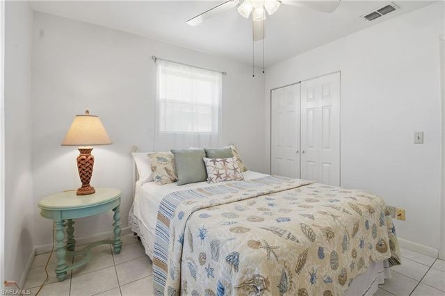 2111 NE 25th ST, Cape Coral, FL 33909