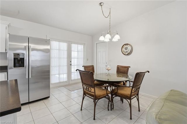 2111 NE 25th ST, Cape Coral, FL 33909