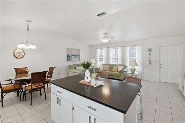 2111 NE 25th ST, Cape Coral, FL 33909