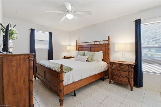 2111 NE 25th ST, Cape Coral, FL 33909