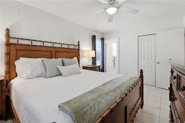 2111 NE 25th ST, Cape Coral, FL 33909