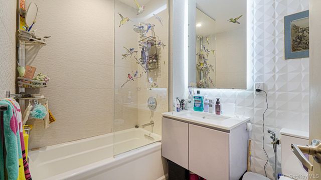 401 95th Street G3, Brooklyn, NY 11209