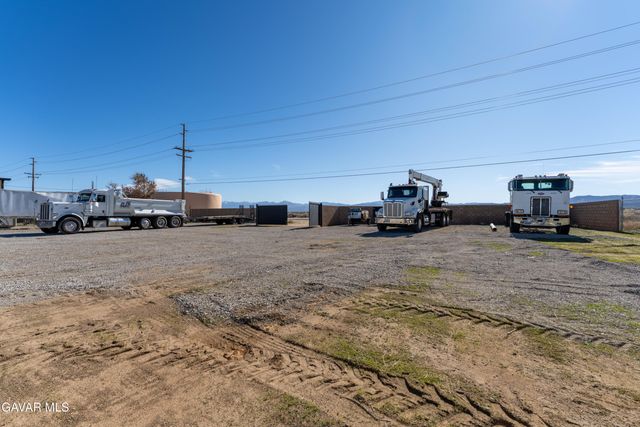 Columbia Way Vic 5th St E, Lancaster, CA 93535