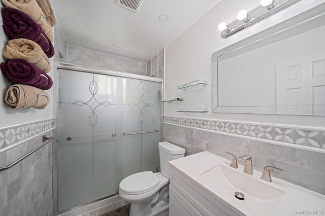 4 Morgan Avenue, Port Jefferson Station, NY 11776