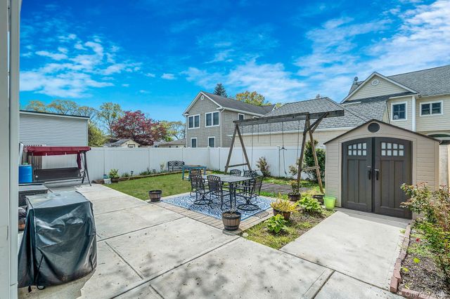 4 Morgan Avenue, Port Jefferson Station, NY 11776