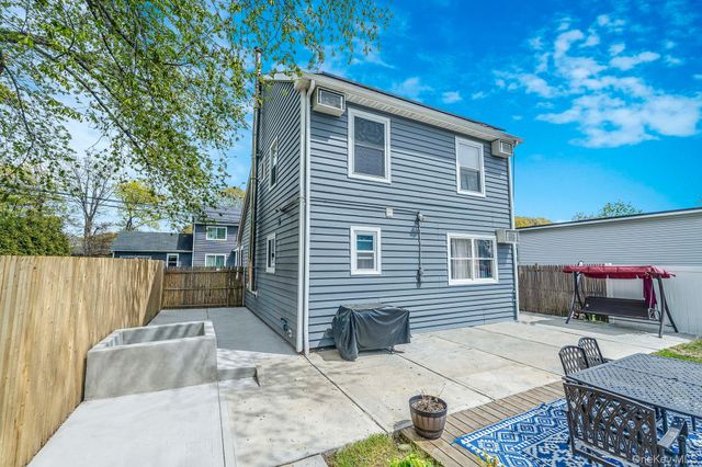 4 Morgan Avenue, Port Jefferson Station, NY 11776