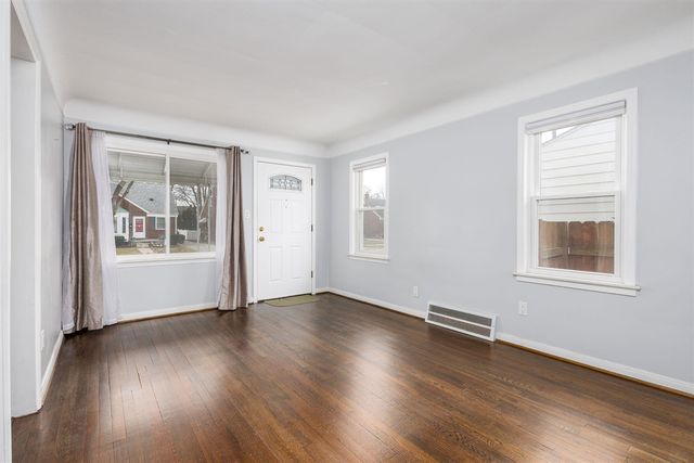 23005 California Street, Saint Clair Shores, MI 48080