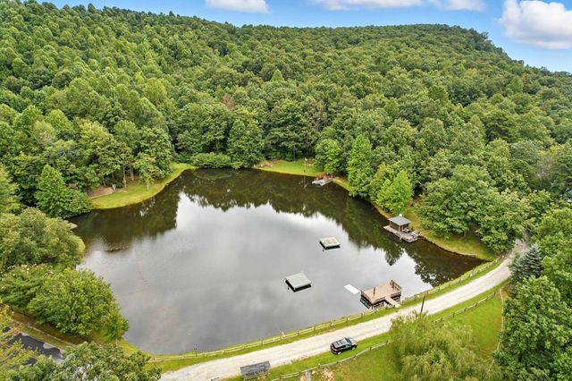 3605 Skyuka Mountain Road, Columbus, NC 28722