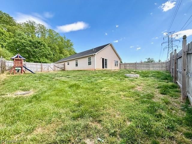 3400 Tinley Park Drive, Winston-salem, NC 27107