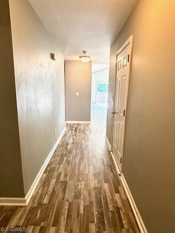 3400 Tinley Park Drive, Winston-salem, NC 27107