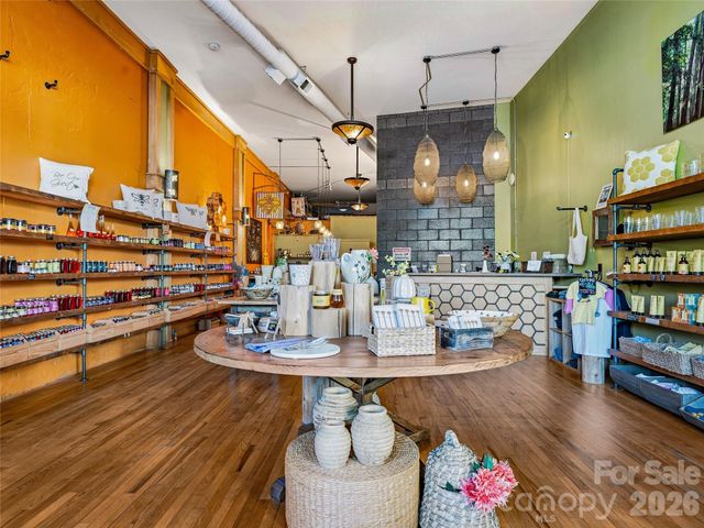 32 Broadway Street 120, Asheville, NC 28801