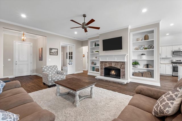 863 Abita Chase, Bossier City, LA 71111