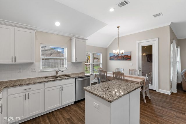 863 Abita Chase, Bossier City, LA 71111