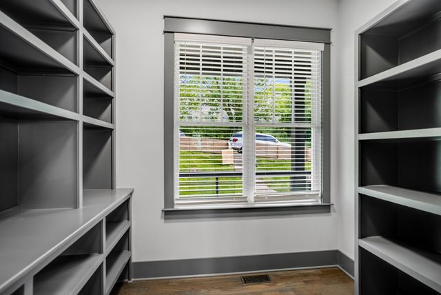 3812 Dakota Ave, Nashville, TN 37209