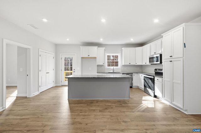 1445 ORCHARD DR, Crozet, VA 22932