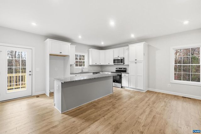 1445 ORCHARD DR, Crozet, VA 22932