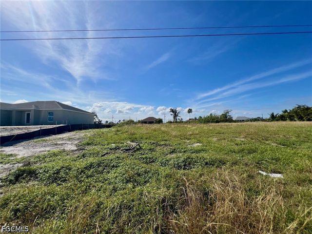 504 NW 20th ST, Cape Coral, FL 33993