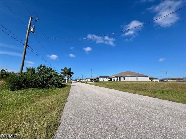 504 NW 20th ST, Cape Coral, FL 33993