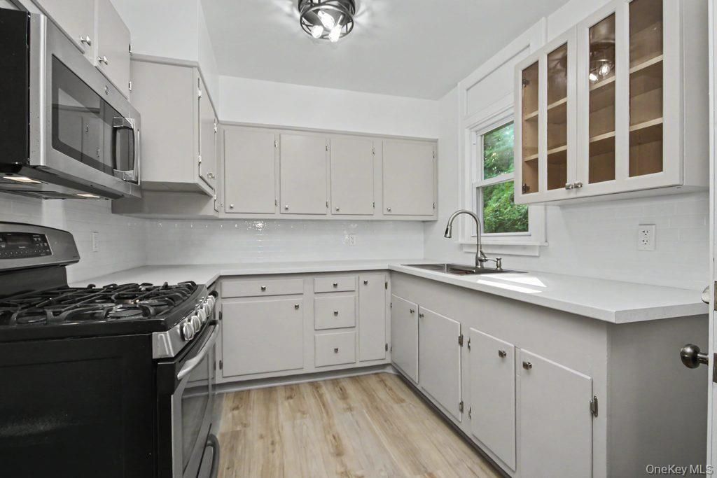 81 Snowden Avenue, Ossining, NY 10562 — photo 3