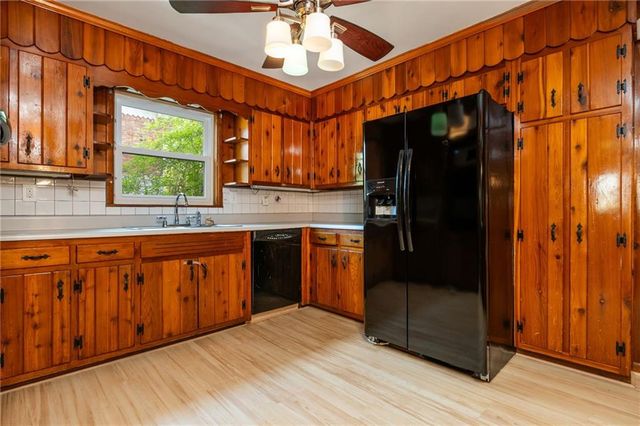 2876 Bob White Drive SW, Atlanta, GA 30311