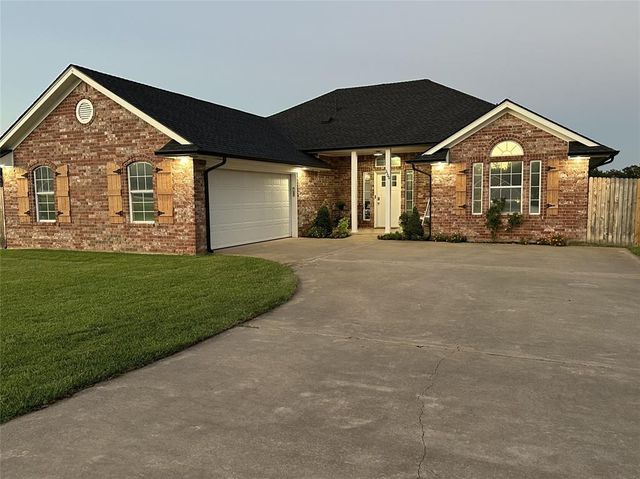 2100 Kenneth Lane, Choctaw, OK 73020
