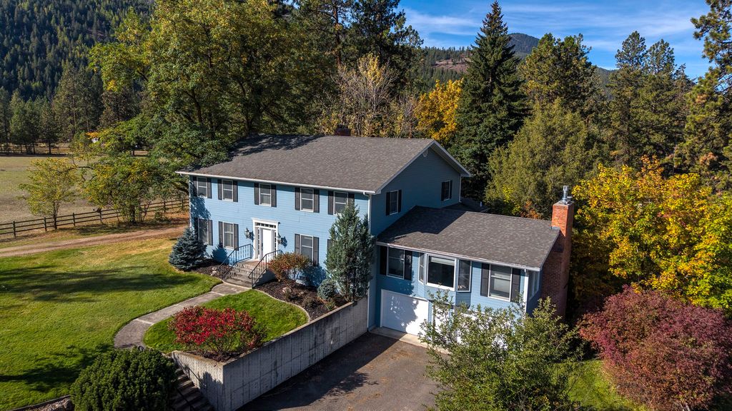 13655 Turah Road, Clinton, MT 59825