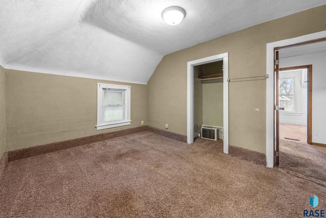 611 N Walts Ave Avenue, Sioux Falls, SD 57104