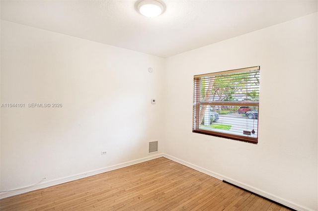 236 SW 28th Rd, Miami, FL 33129