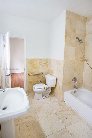 236 SW 28th Rd, Miami, FL 33129