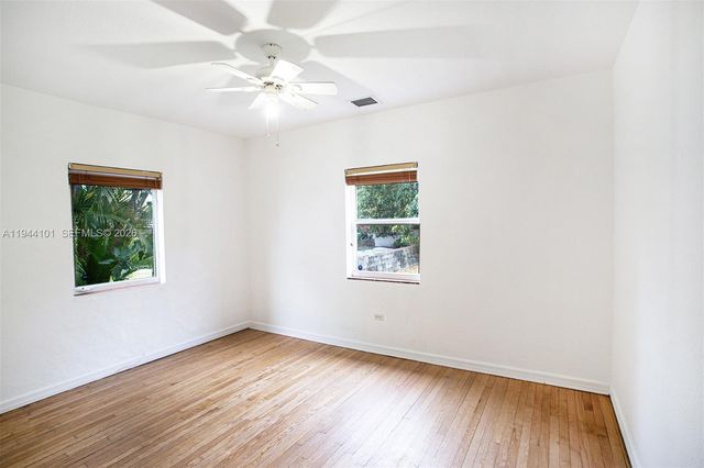 236 SW 28th Rd, Miami, FL 33129