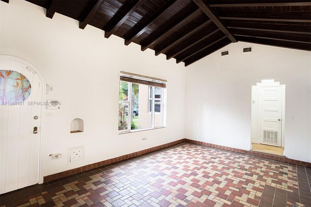 236 SW 28th Rd, Miami, FL 33129