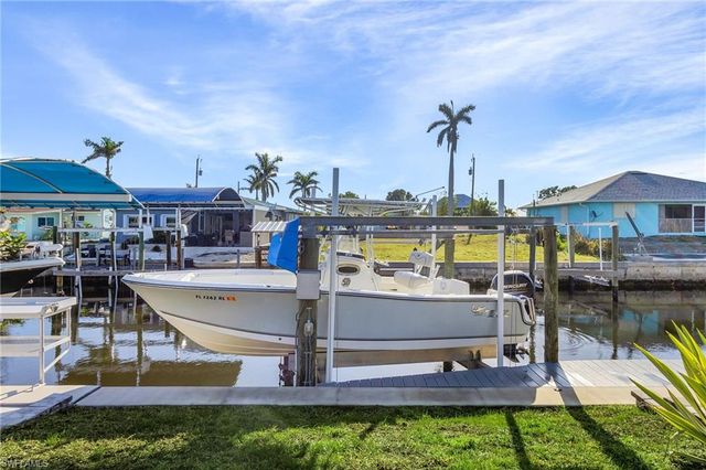 16114 Porto Bello ST, Bokeelia, FL 33922
