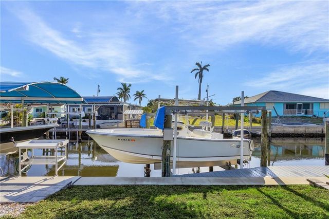 16114 Porto Bello ST, Bokeelia, FL 33922