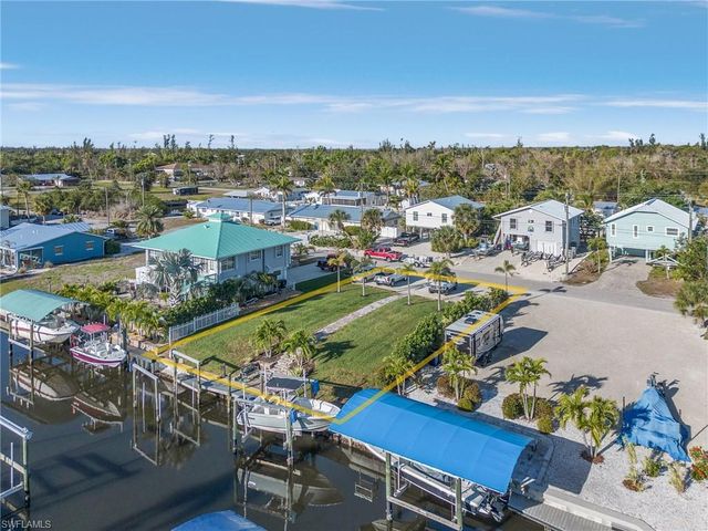 16114 Porto Bello ST, Bokeelia, FL 33922