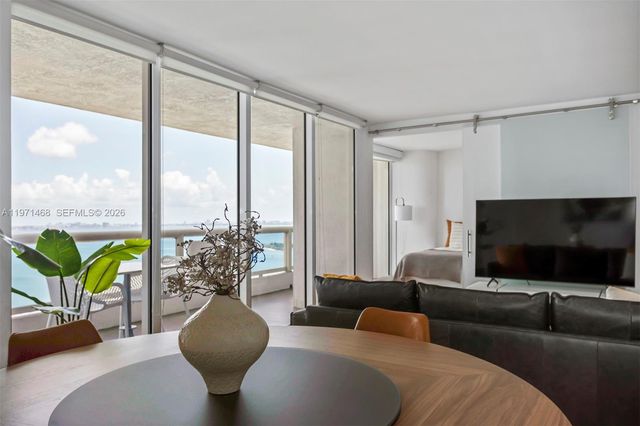 1717 N Bayshore Dr A-2740, Miami, FL 33132