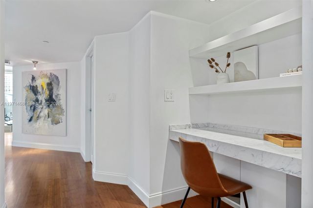 1717 N Bayshore Dr A-2740, Miami, FL 33132