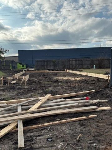 2990 Park Hill Lane, Stafford, TX 77477