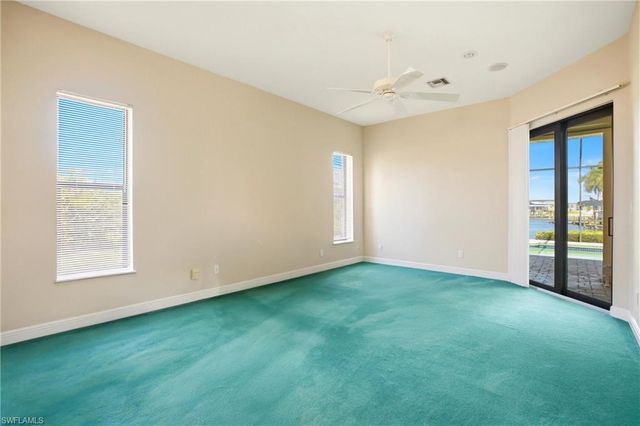 5072 Sorrento CT, Cape Coral, FL 33904