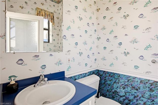 5072 Sorrento CT, Cape Coral, FL 33904