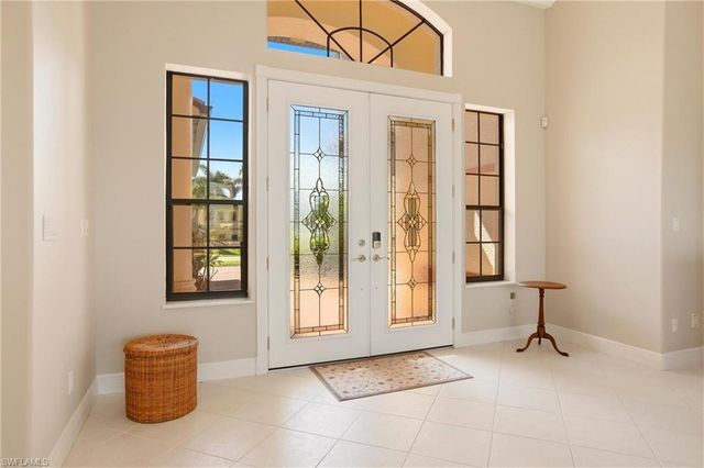 5072 Sorrento CT, Cape Coral, FL 33904