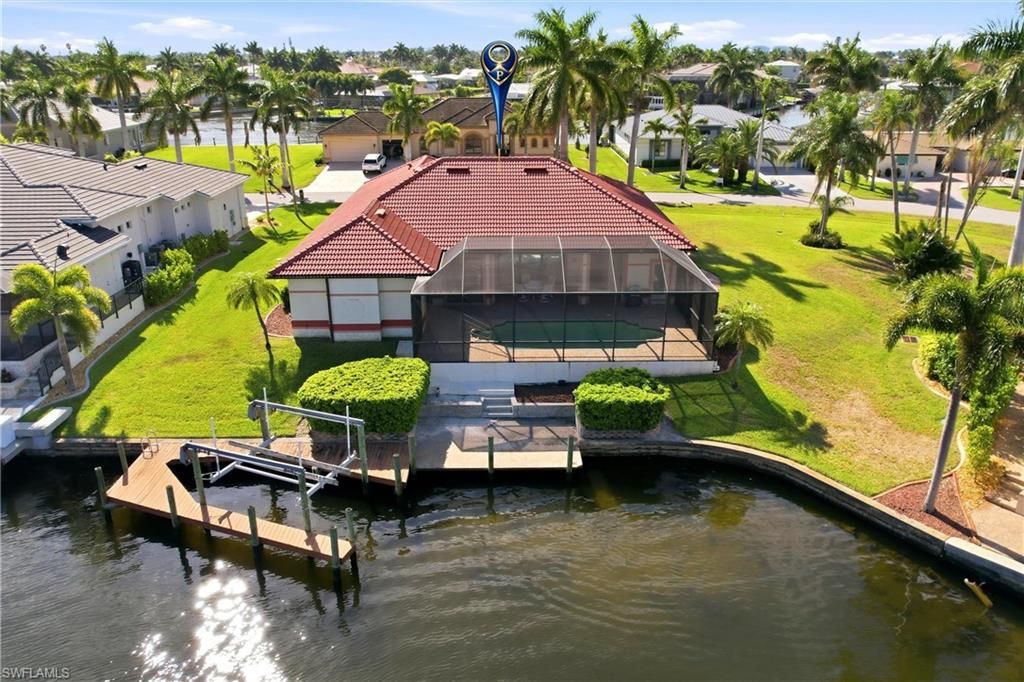Image 2 of property listing at 5072 Sorrento CT, Cape Coral, FL 33904