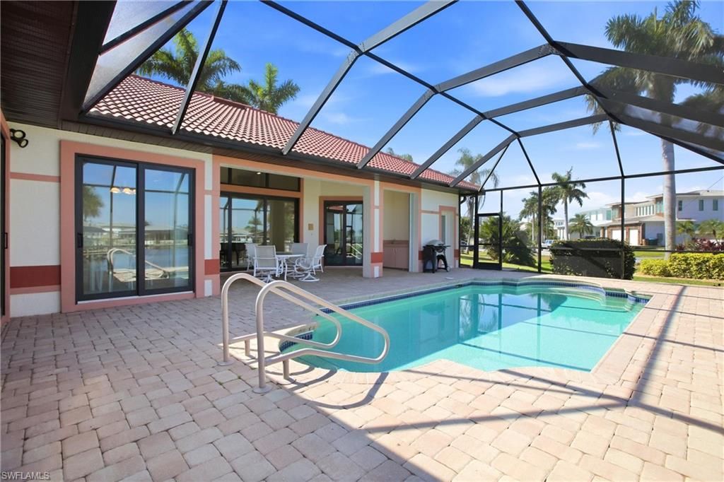 Image 25 of property listing at 5072 Sorrento CT, Cape Coral, FL 33904