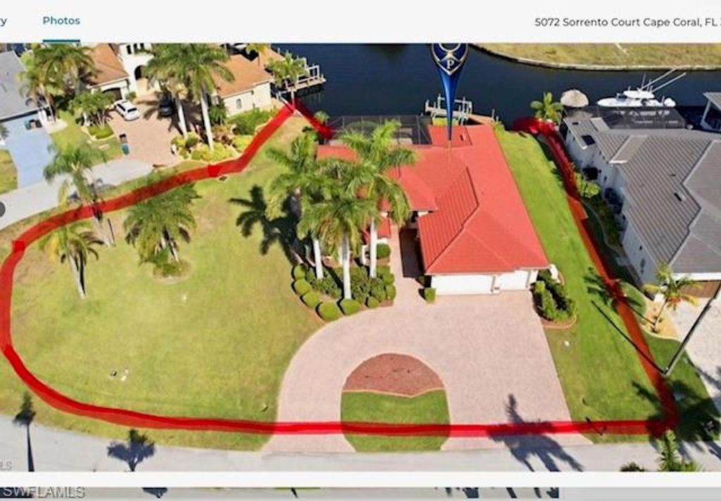 Image 3 of property listing at 5072 Sorrento CT, Cape Coral, FL 33904