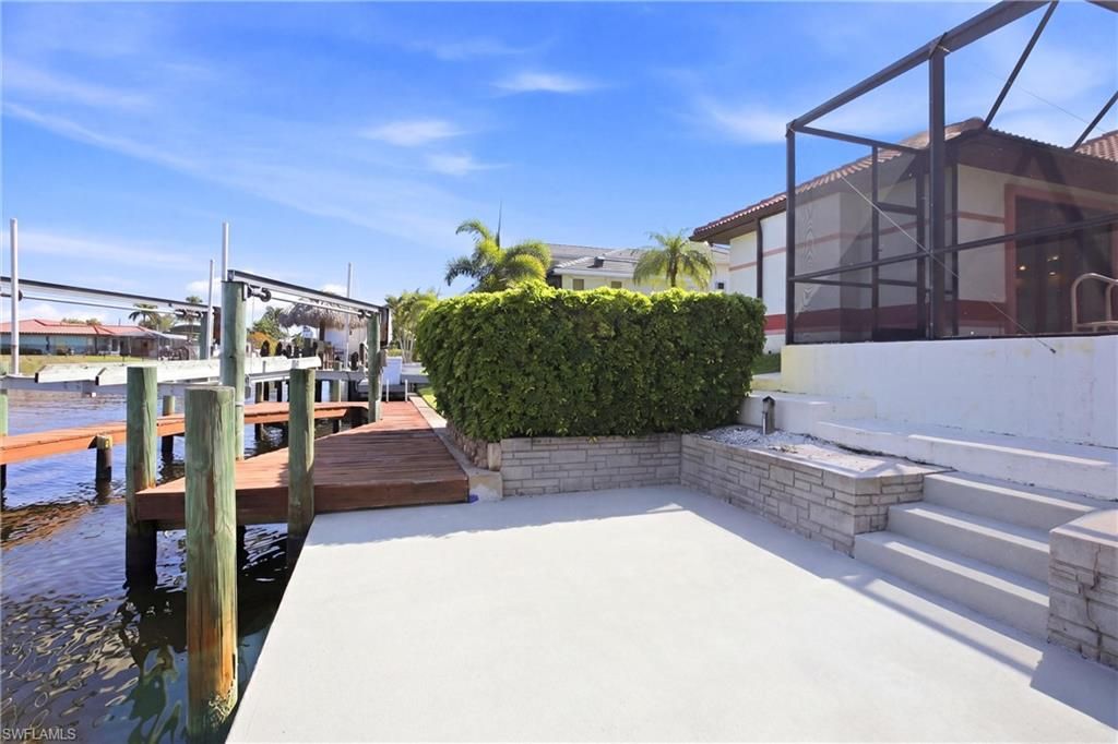 Image 30 of property listing at 5072 Sorrento CT, Cape Coral, FL 33904